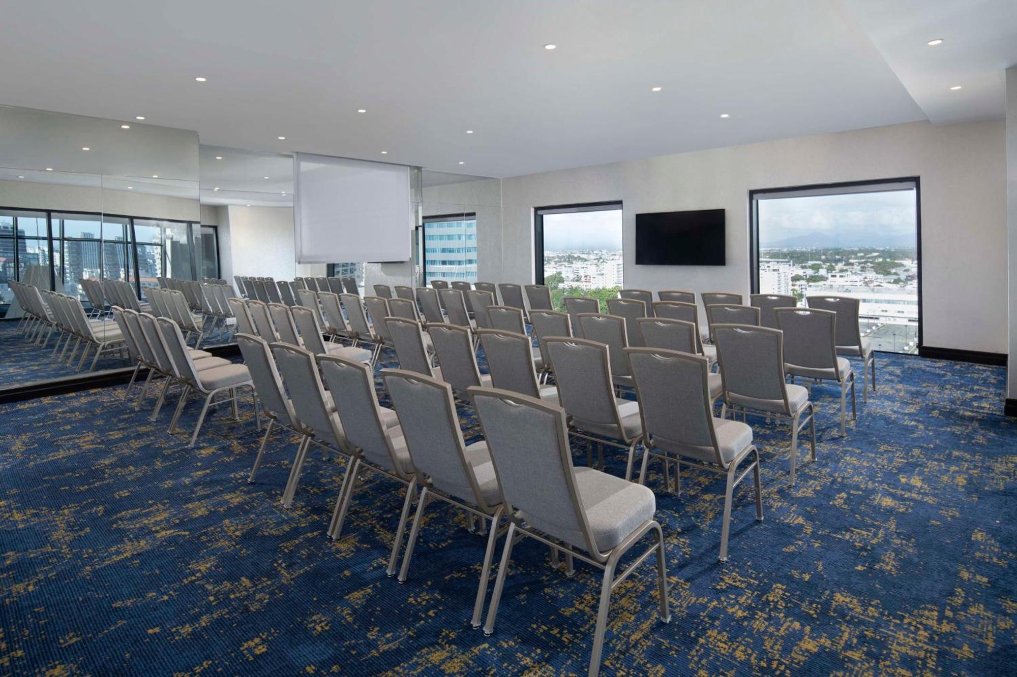 Homewood Suites By Hilton Saint-Domingue Extérieur photo