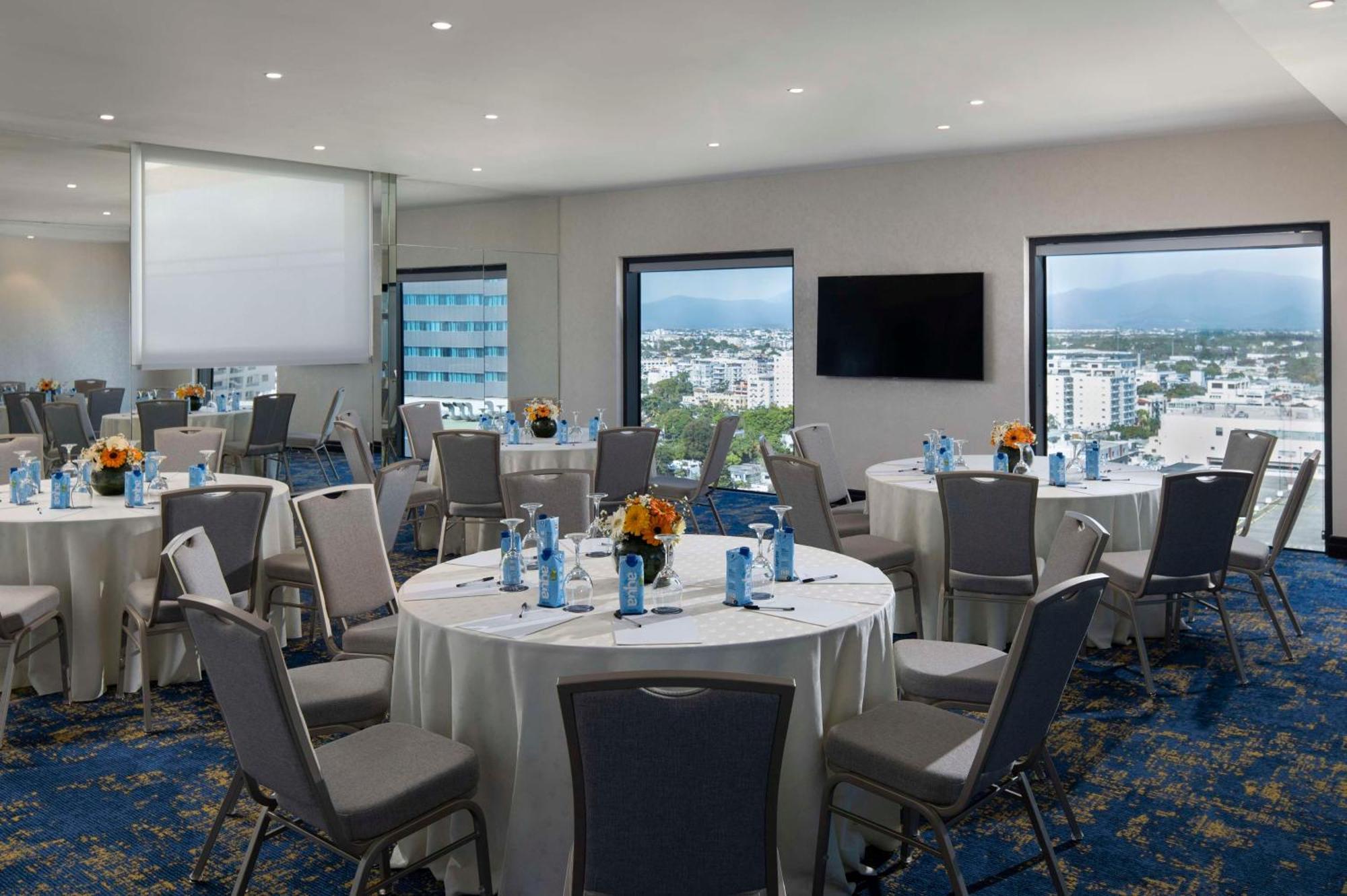 Homewood Suites By Hilton Saint-Domingue Extérieur photo