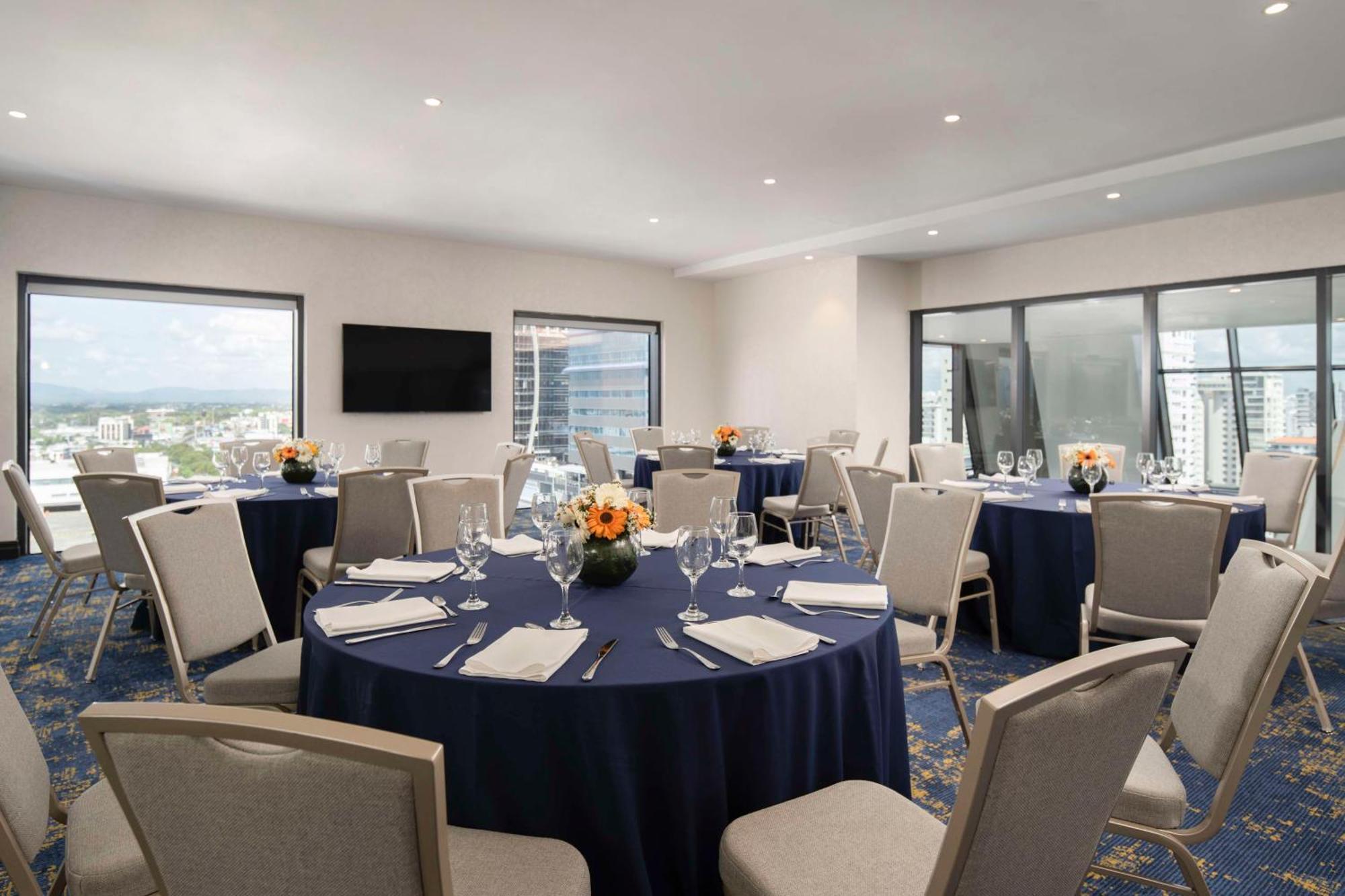 Homewood Suites By Hilton Saint-Domingue Extérieur photo